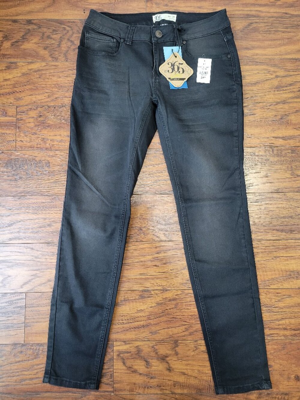 365 DENIM Black Gray Wash Mid-Rise Huggings Skinny Jeans sz 11/12, 30 NWT Casual